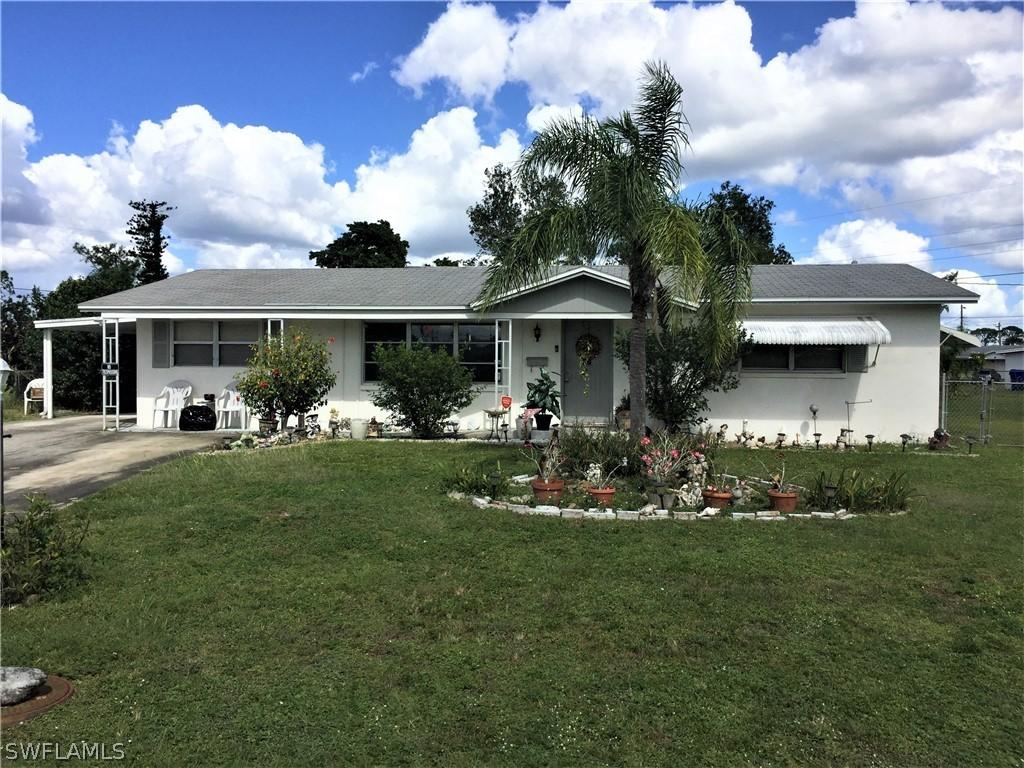 318 Morgan Cir., Lehigh Acres, FL 33936