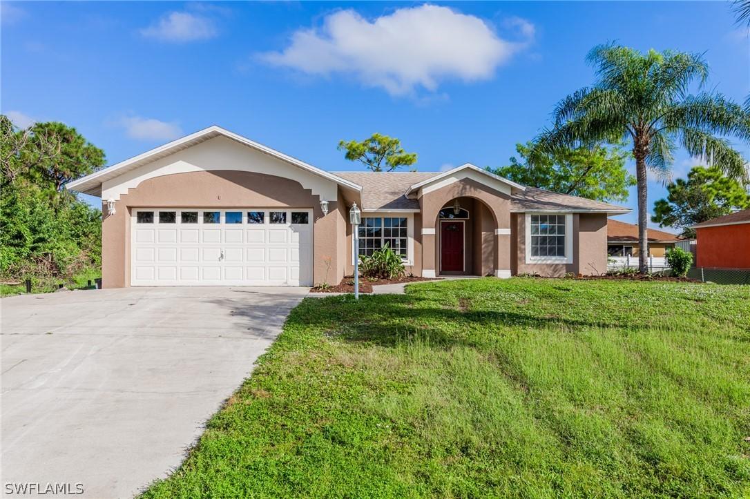 5522 Berryman St., Lehigh Acres, FL 33971