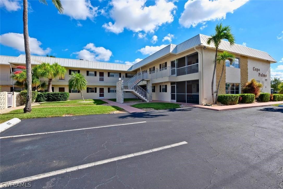 909 SE 46th Ln. #214, Cape Coral, FL 33904