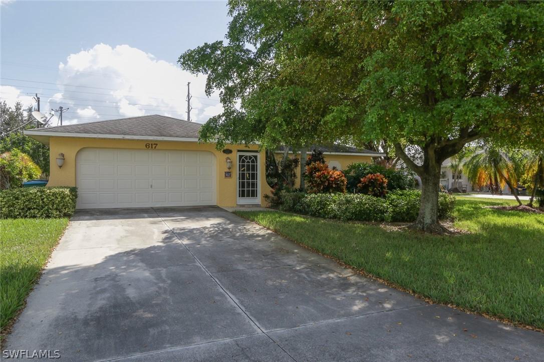 617 SW Santa Barbara Pl., Cape Coral, FL 33991