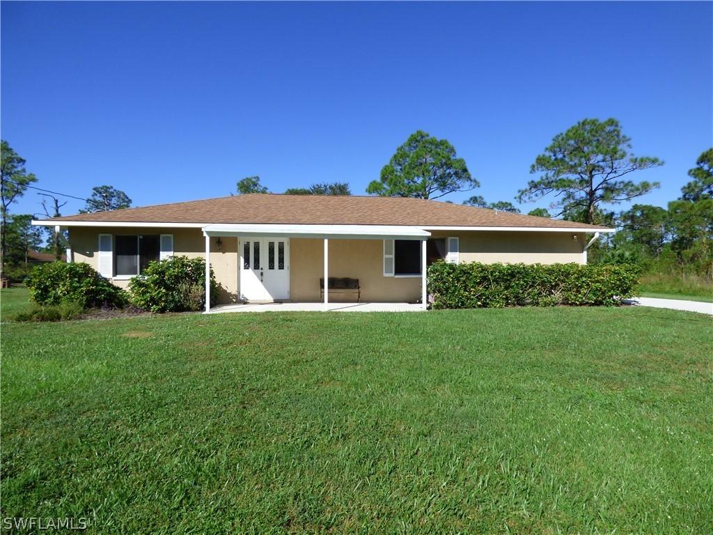 1007 Acacia Ave., Lehigh Acres, FL 33972