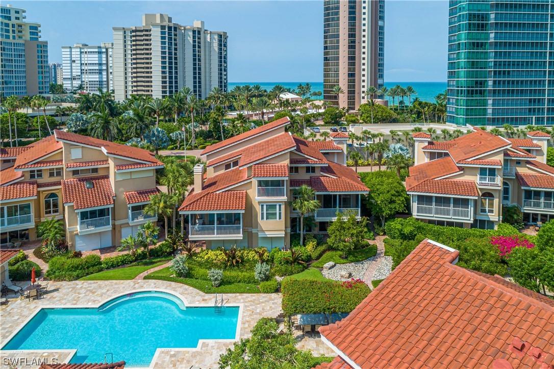 4727 Villa Mare Ln., Naples, FL 34103