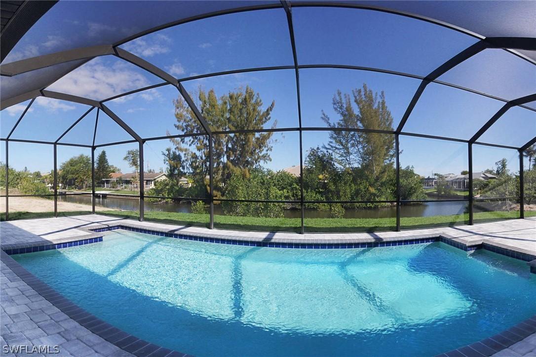 425 SE 31st St., Cape Coral, FL 33904