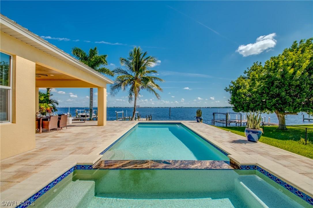 5635 Riverside Dr., Cape Coral, FL 33904