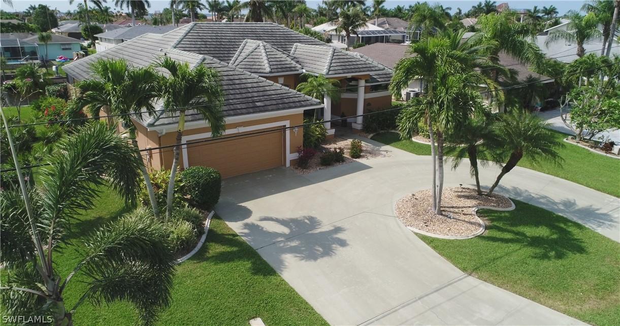 2220 SE 26th St., Cape Coral, FL 33904