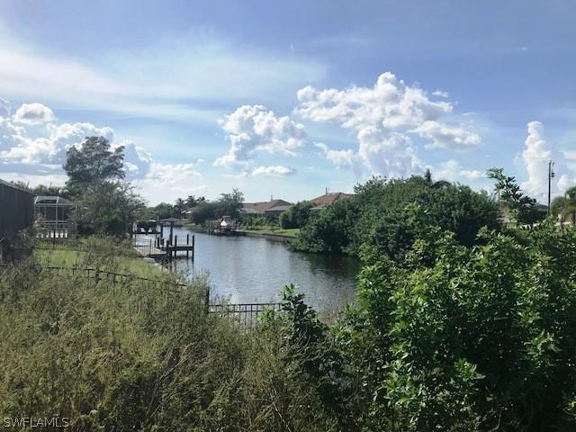 2027 SW 29th Ter., Cape Coral, FL 33914