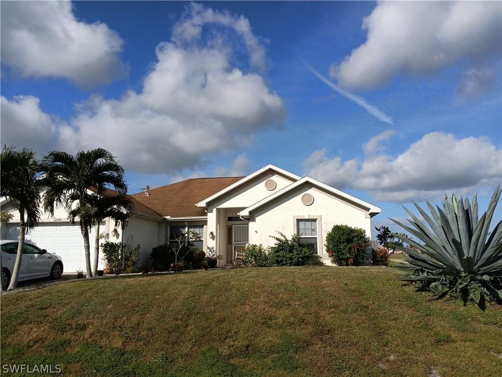 2220 NE 10th Ave., Cape Coral, FL 33909