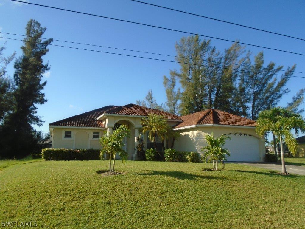 2206 SW 38th Ter., Cape Coral, FL 33914