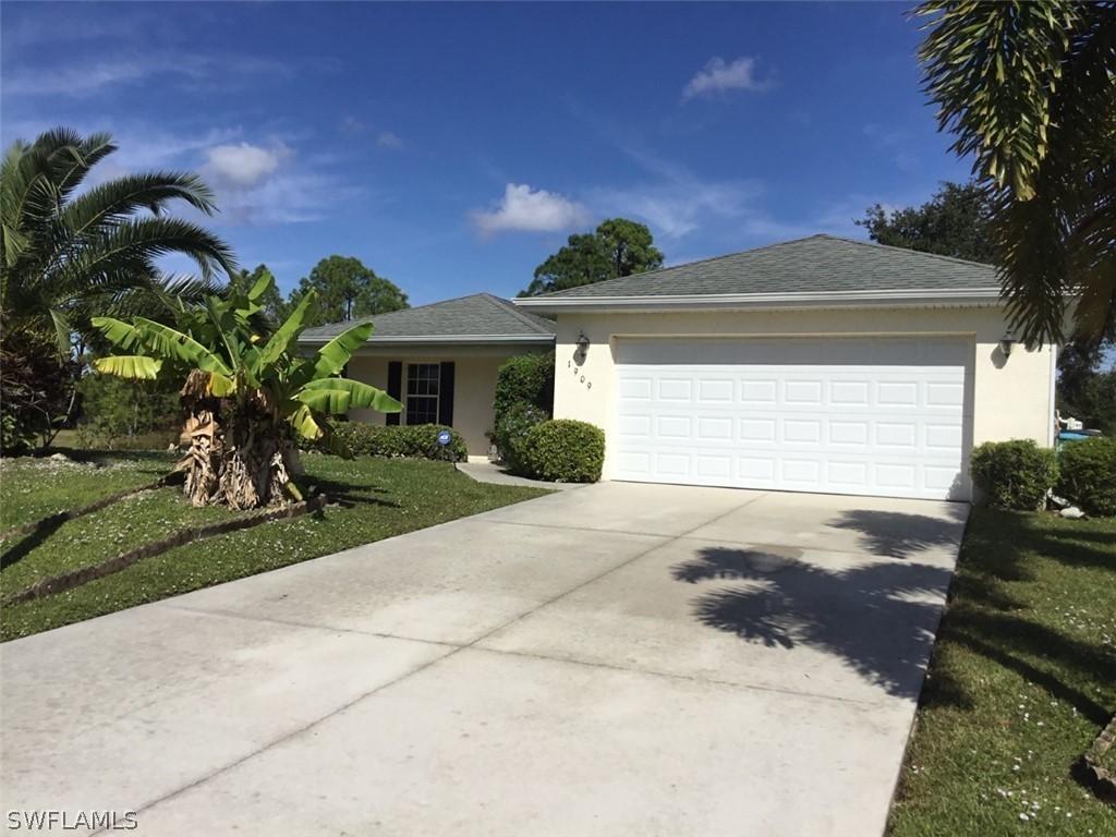 1909 NE 44th Ter., Cape Coral, FL 33909