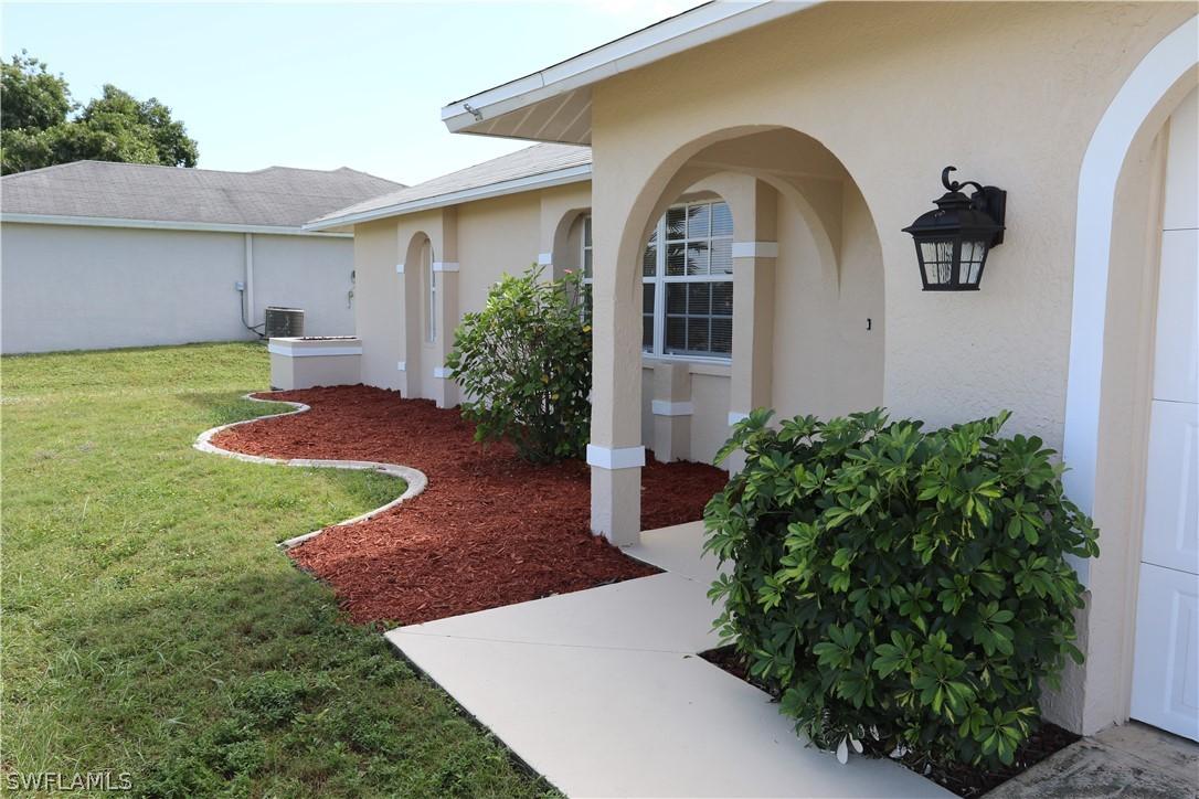 326 NE 11th St., Cape Coral, FL 33909
