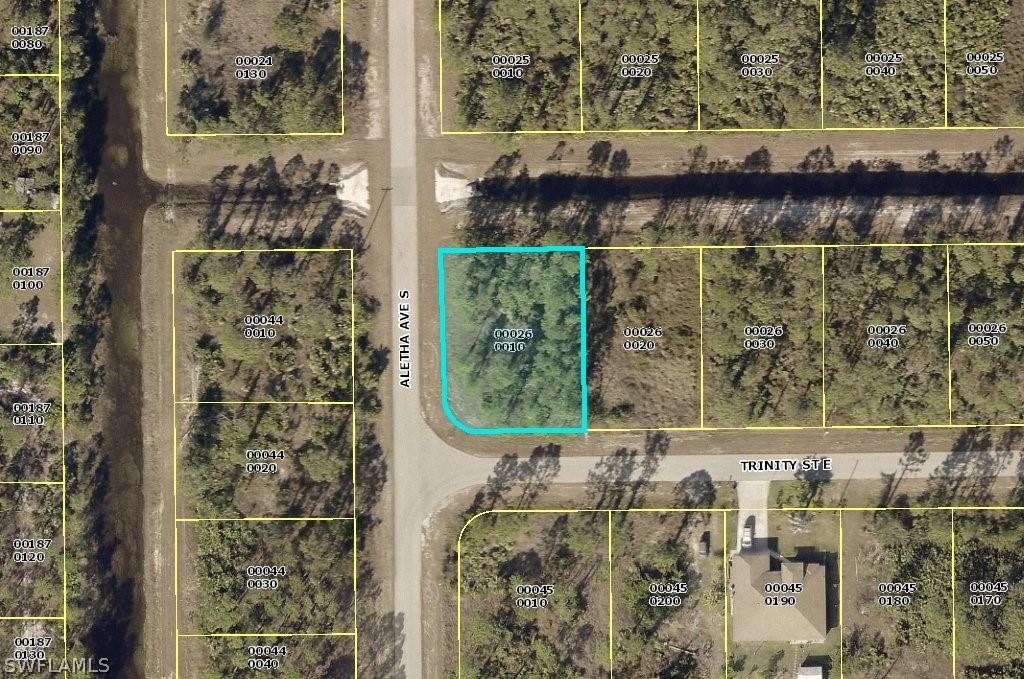 505 Trinity St., Lehigh Acres, FL 33974