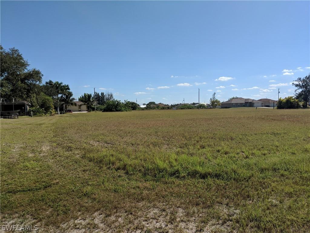 1829 NW 7th Pl., Cape Coral, FL 33993