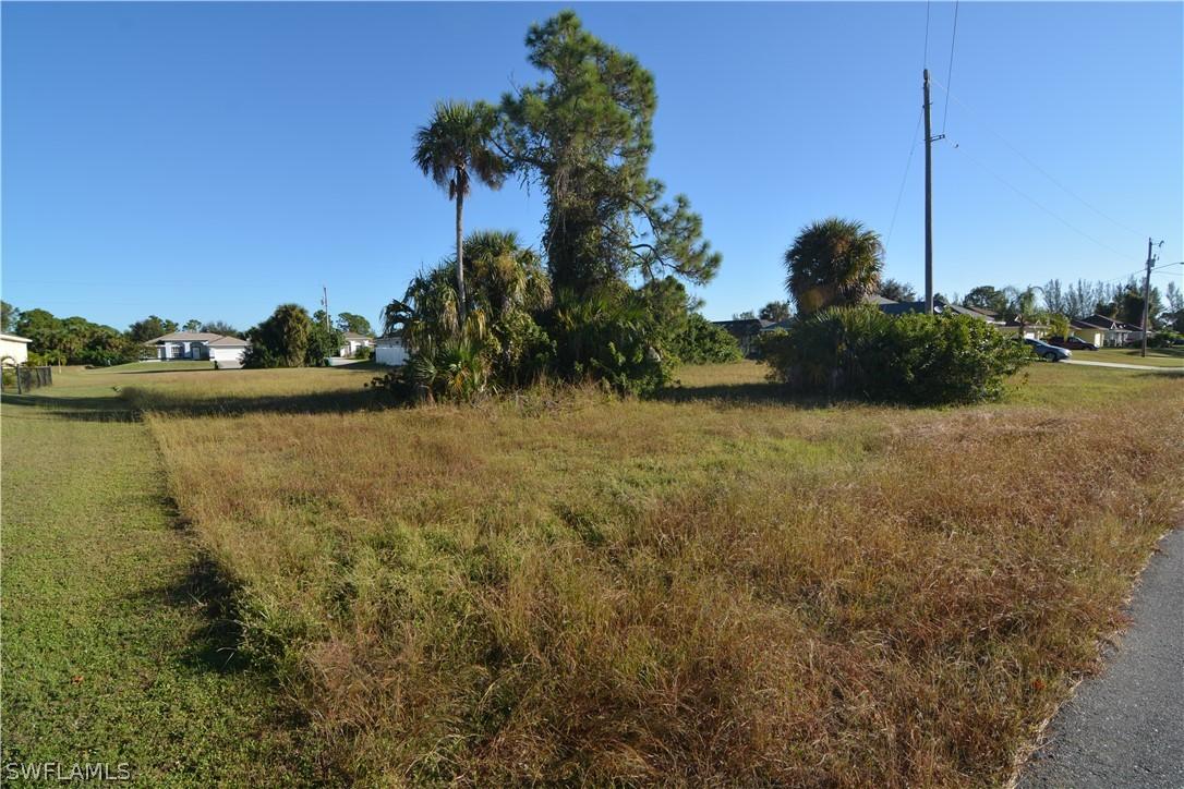 1533 NE 35th Ter., Cape Coral, FL 33909