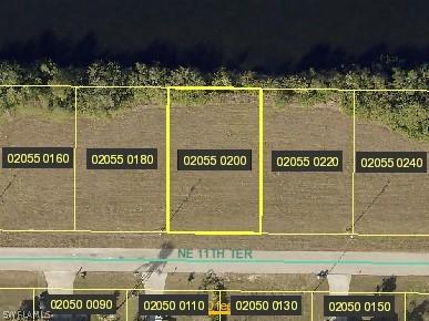 905 NE 11th Ter., Cape Coral, FL 33909