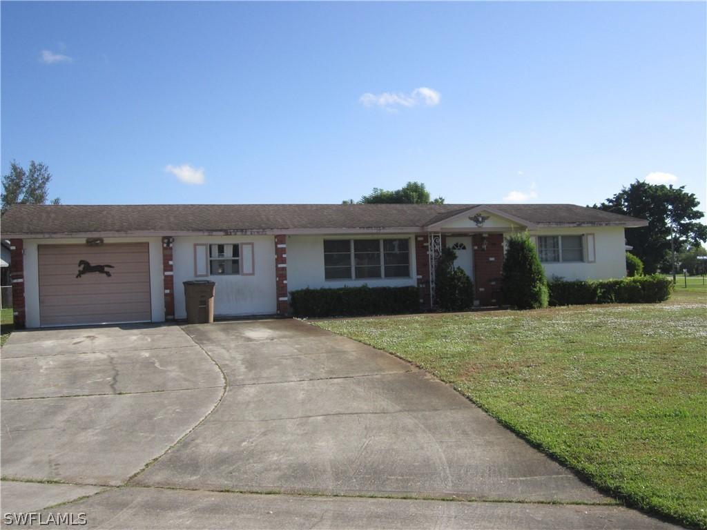 200 Seaton Ave., Lehigh Acres, FL 33936