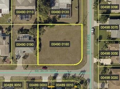 927 SE 35th Ter., Cape Coral, FL 33904