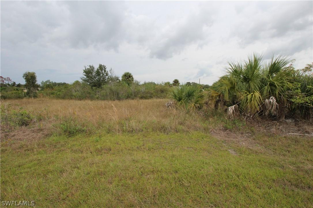 3707 E 17th St., Lehigh Acres, FL 33972