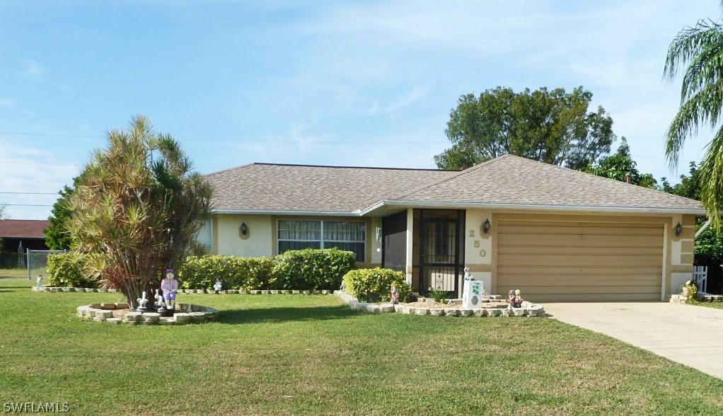 250 NE 10th Pl., Cape Coral, FL 33909
