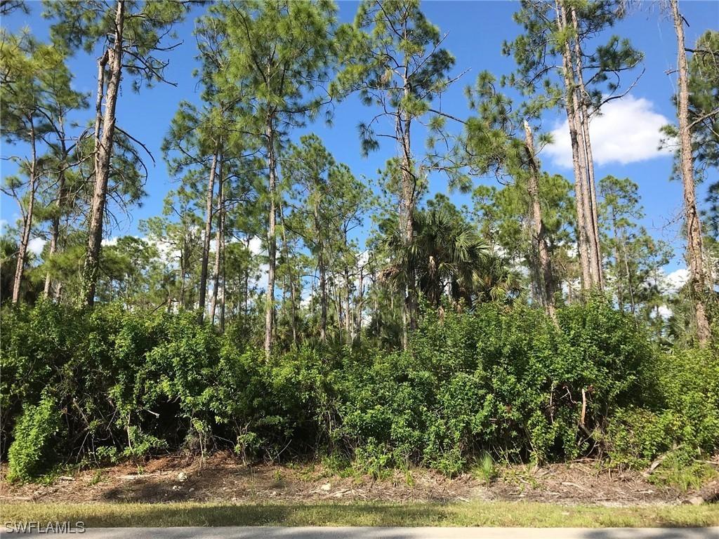 3961 6th Ave., Naples, FL 34117