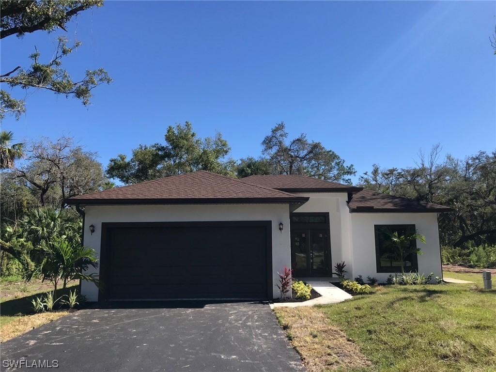 3296 Desoto Blvd., Naples, FL 34117