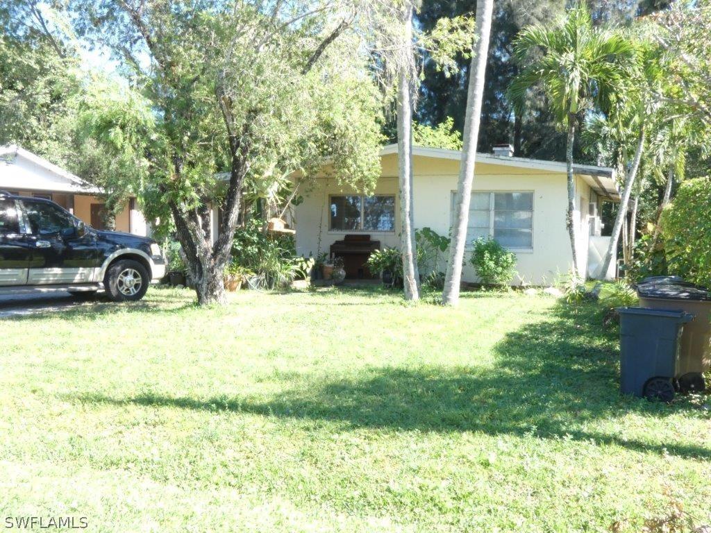 565 Carolina Ave., Fort Myers, FL 33905