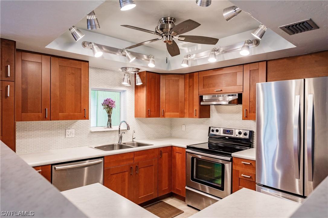 4135 15th Ave., Naples, FL 34116