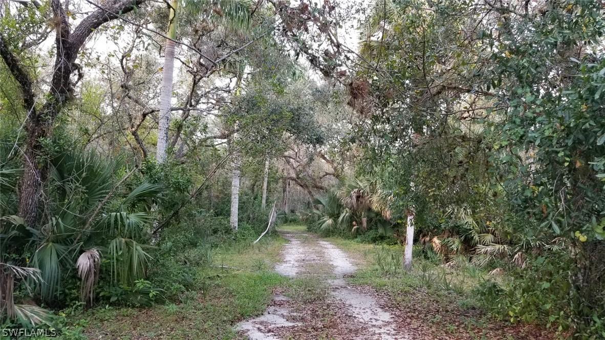 17471 Oak Creek Rd., Alva, FL 33920