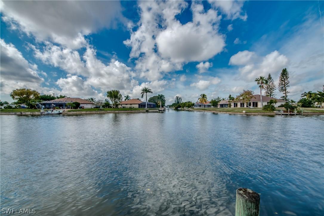 640 SE 21st Ave., Cape Coral, FL 33990