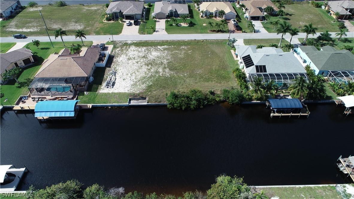 421 NW 39th Ave., Cape Coral, FL 33993