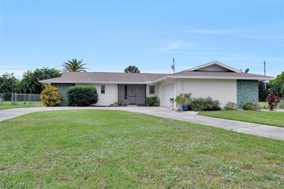4424 SE 11th Pl., Cape Coral, FL 33904