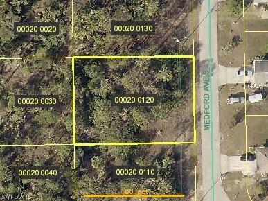 910 Medford Ave., Lehigh Acres, FL 33974