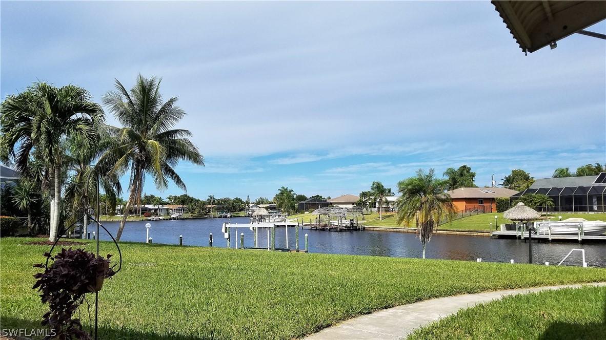 1009 SE 36th Ter., Cape Coral, FL 33904