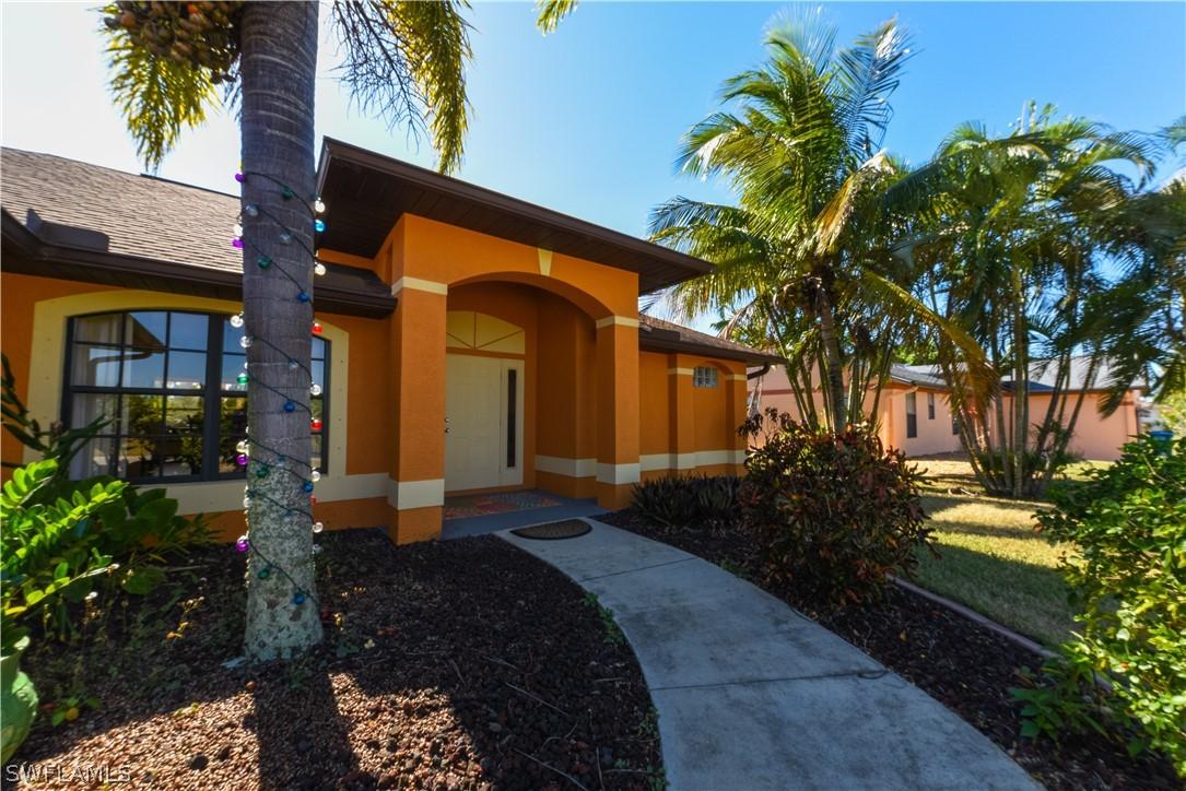 1828 SW 38th Ln., Cape Coral, FL 33914