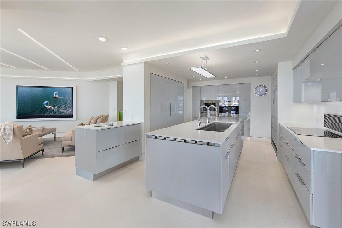 4951 Gulf Shore Blvd. #1002, Naples, FL 34103