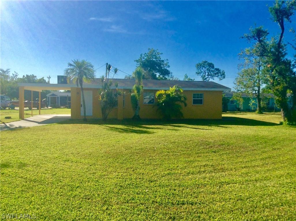 202 Davis Rd., Lehigh Acres, FL 33936