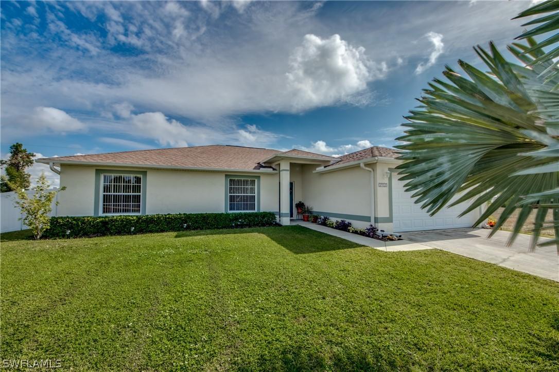2913 NE 4th Ave., Cape Coral, FL 33909