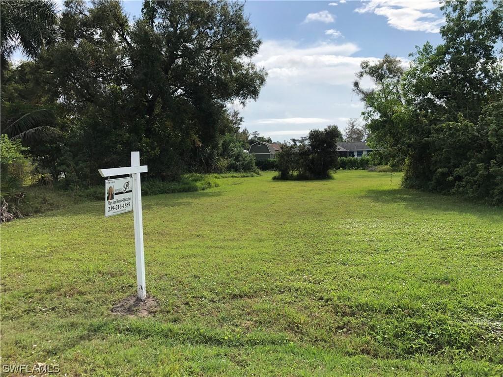 5256 Maple Ln., Naples, FL 34113