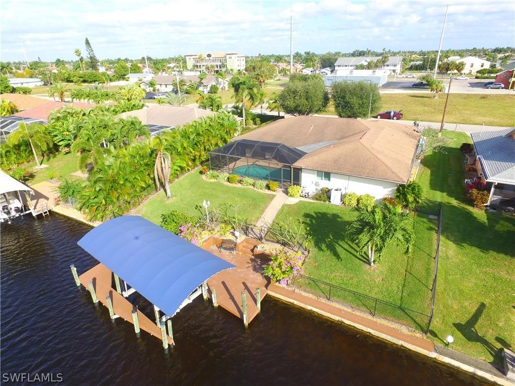 3720 SE 15th Pl., Cape Coral, FL 33904