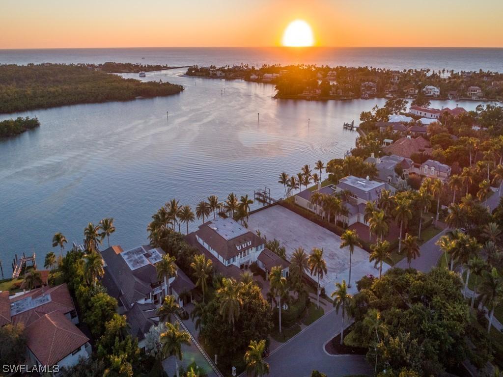 720 Admiralty Parade, Naples, FL 34102