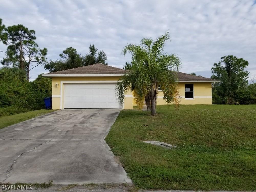 1245 Augusta St., Lehigh Acres, FL 33974