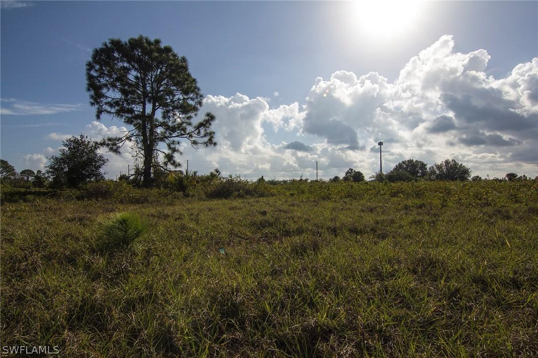 1111 Capetown Ave., Lehigh Acres, FL 33974