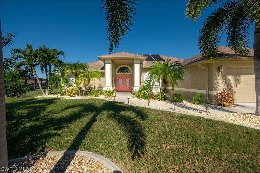 2033 SE 10th Ln., Cape Coral, FL 33990