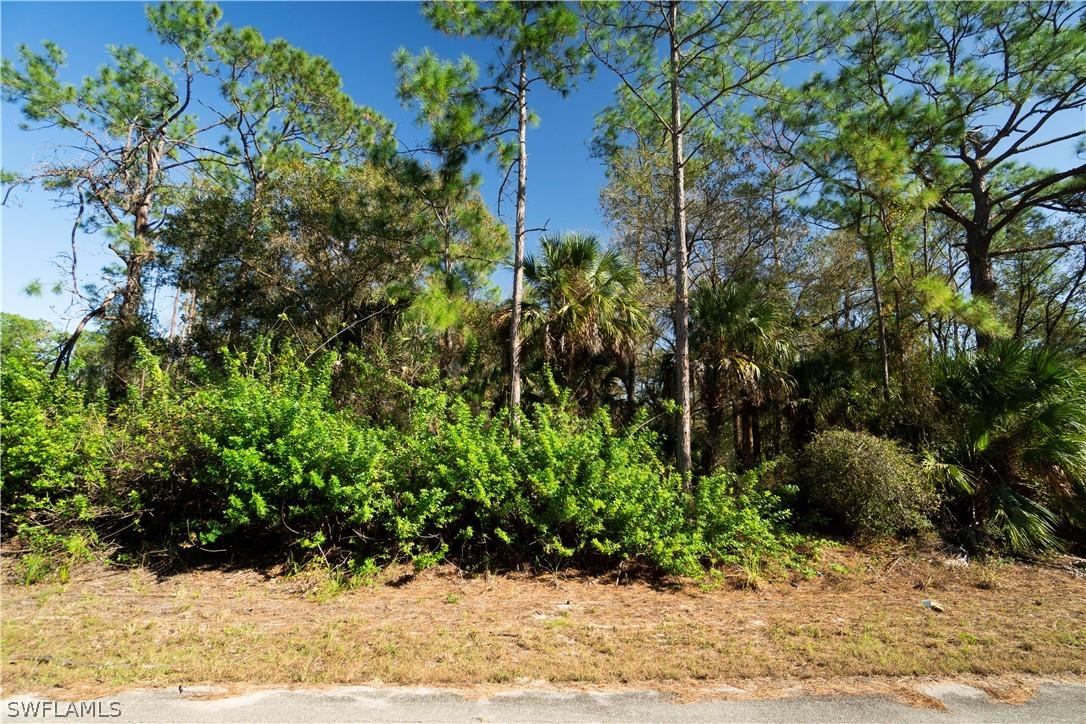 1512 Palmetto Ave., Lehigh Acres, FL 33972