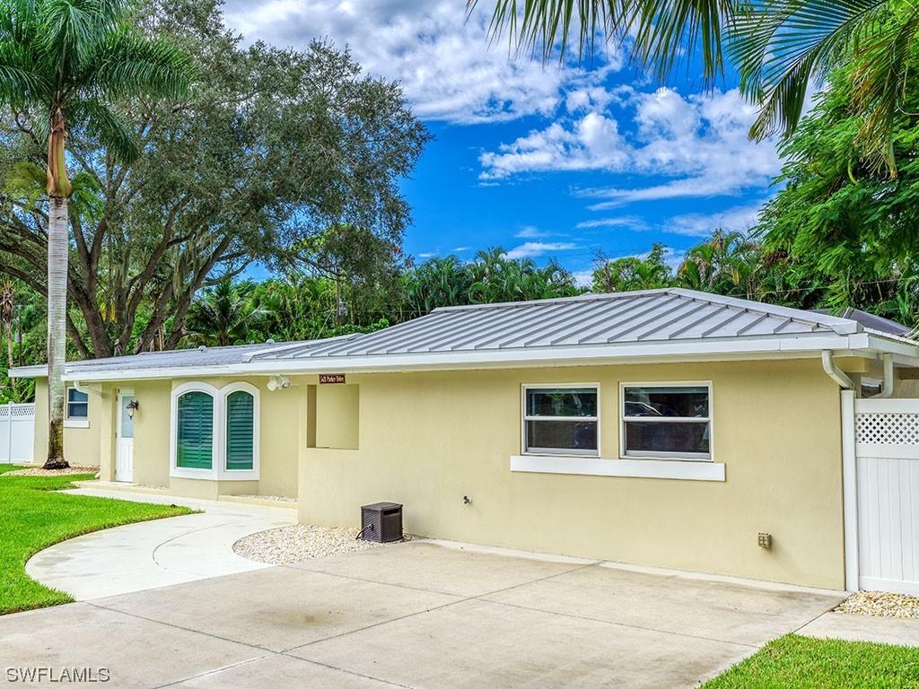 5421 Parker Dr., Fort Myers, FL 33919