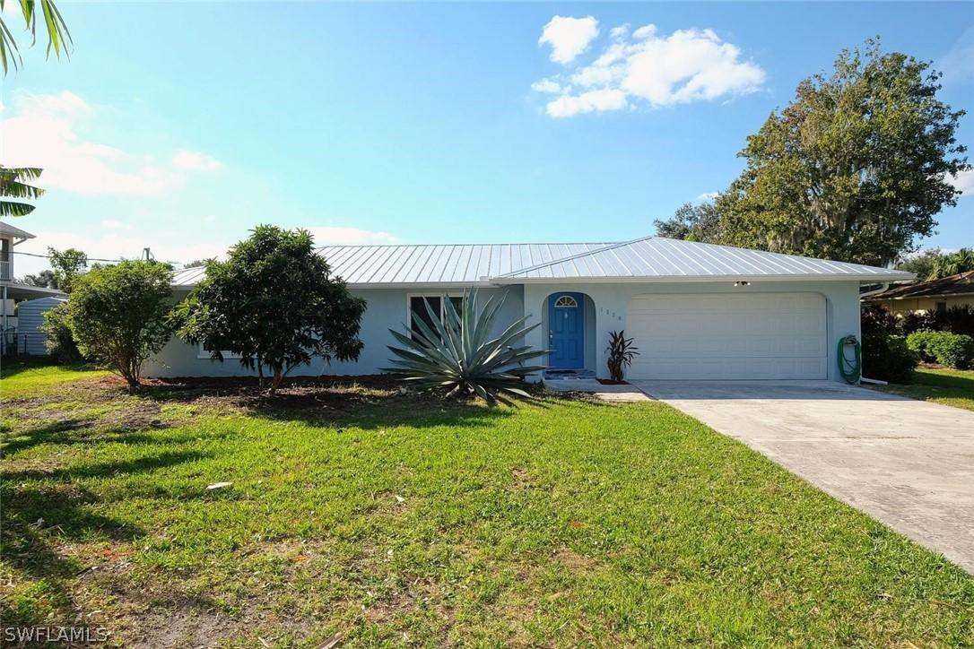 1930 Oak Dr., Alva, FL 33920