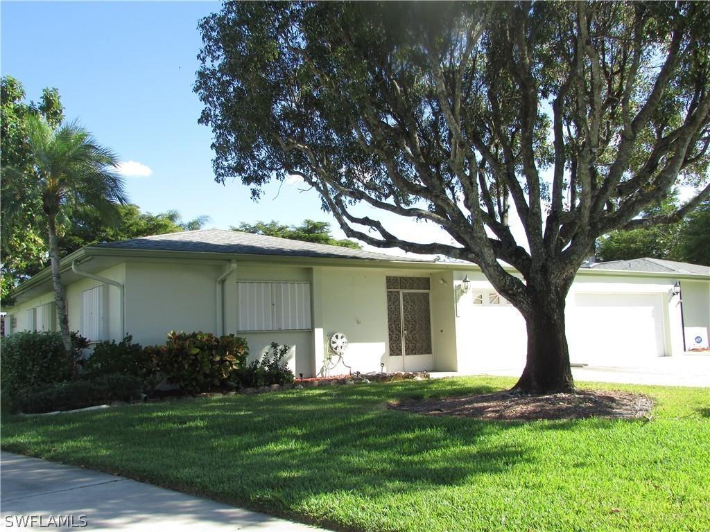 5593 Boynton Ln., Fort Myers, FL 33919