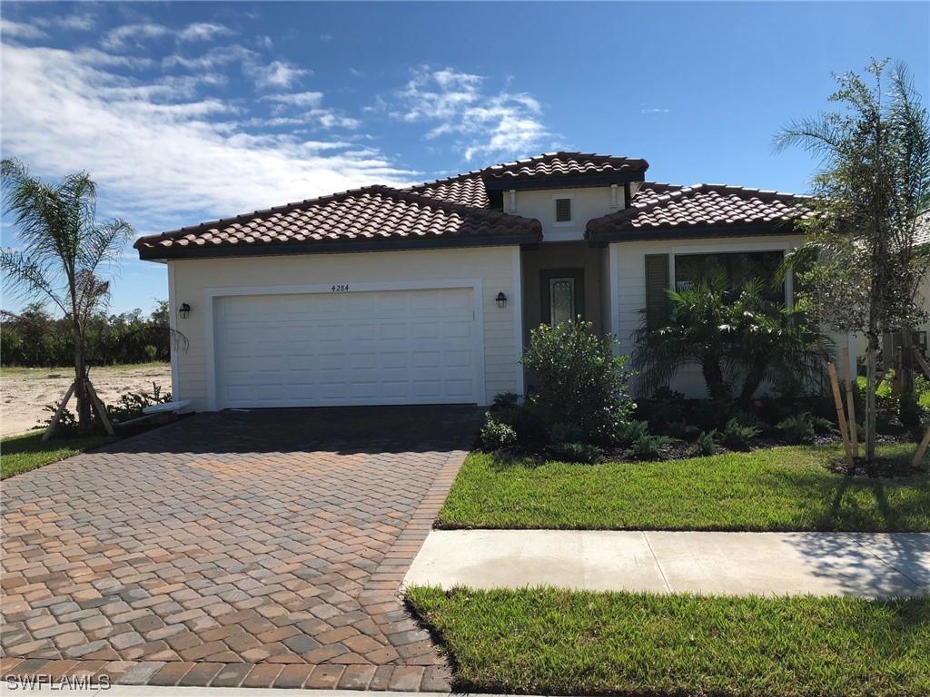 4284 Raffia Palm Cir., Naples, FL 34119