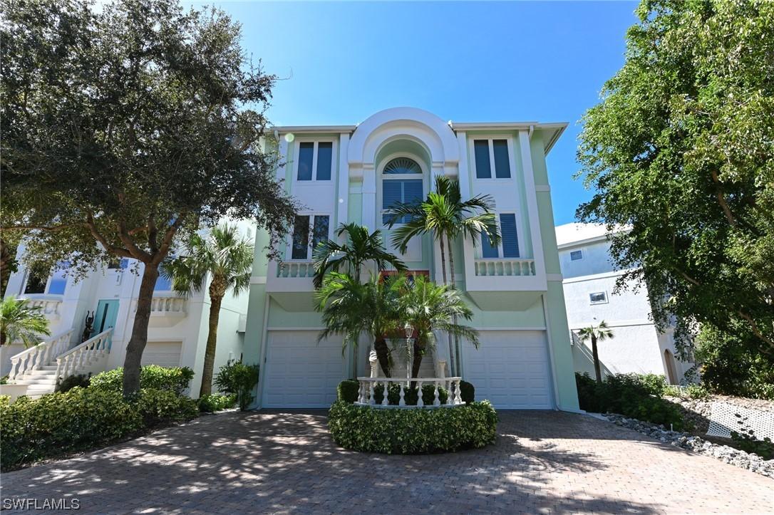 265 Shell Dr., Bonita Springs, FL 34134