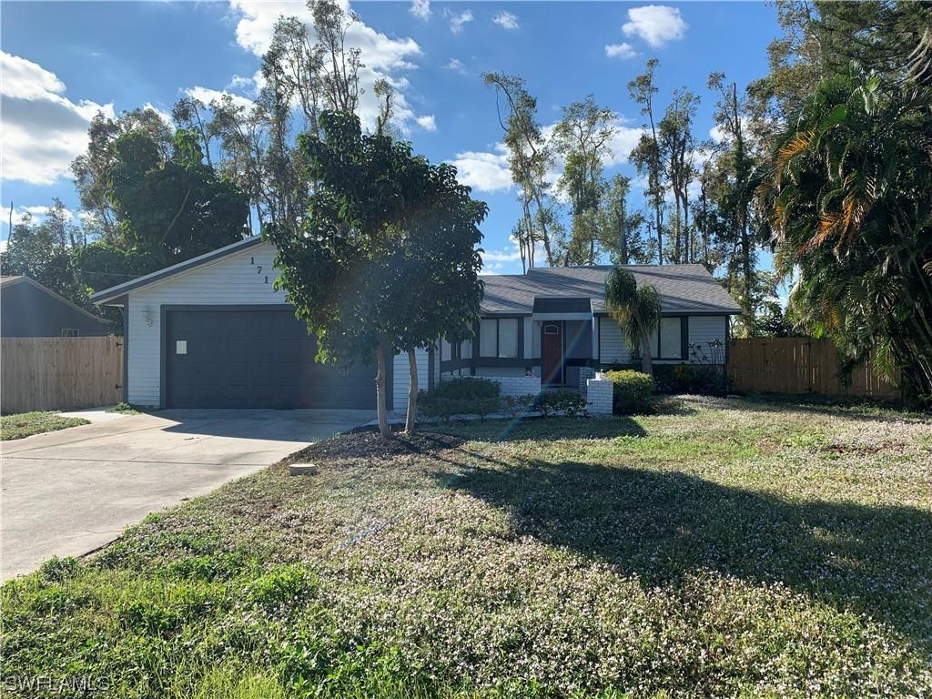 17192 Phlox Dr., Fort Myers, FL