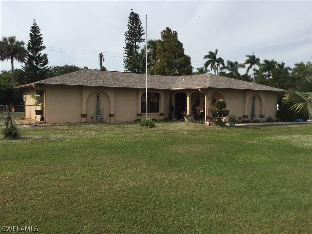 344 Montgomery Ave., Fort Myers, FL 33905